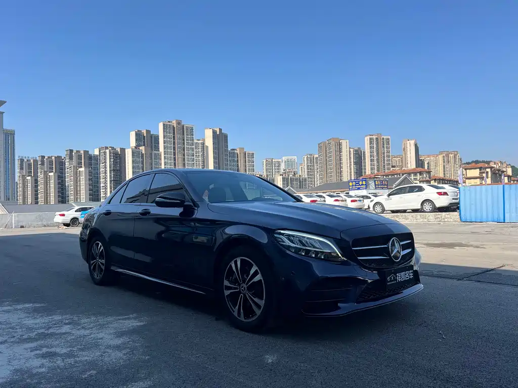 Mercedes-Benz C-Class — миниатюра 3