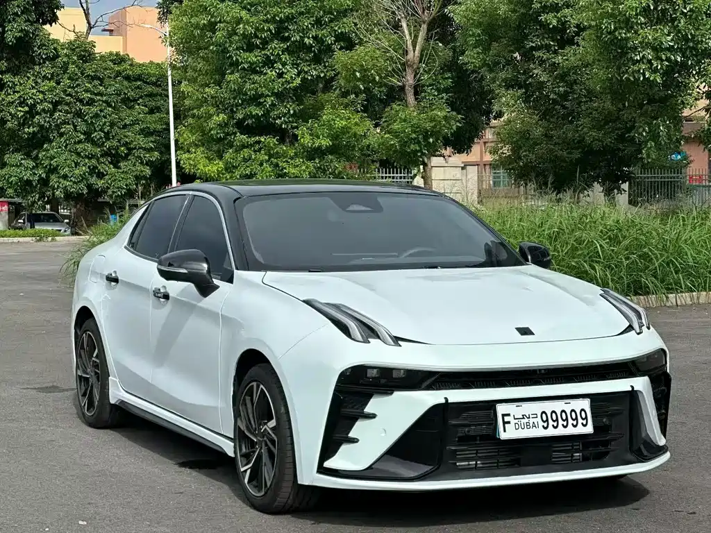 Lynk & Co 03 — миниатюра 3