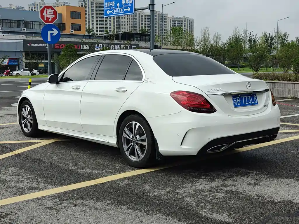 Mercedes-Benz C-Class — миниатюра 4