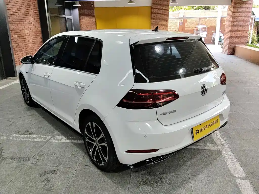 Volkswagen Golf — миниатюра 3