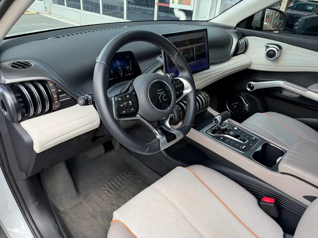 BYD Yuan Plus — миниатюра 4