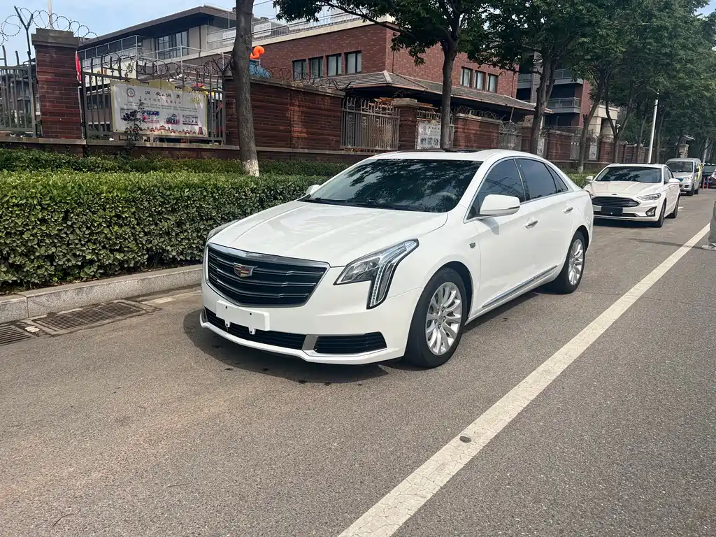 Cadillac XTS