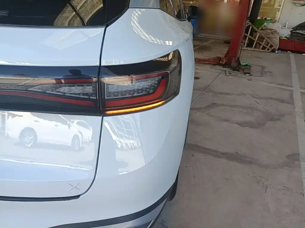 Volkswagen ID.4 X — миниатюра 8