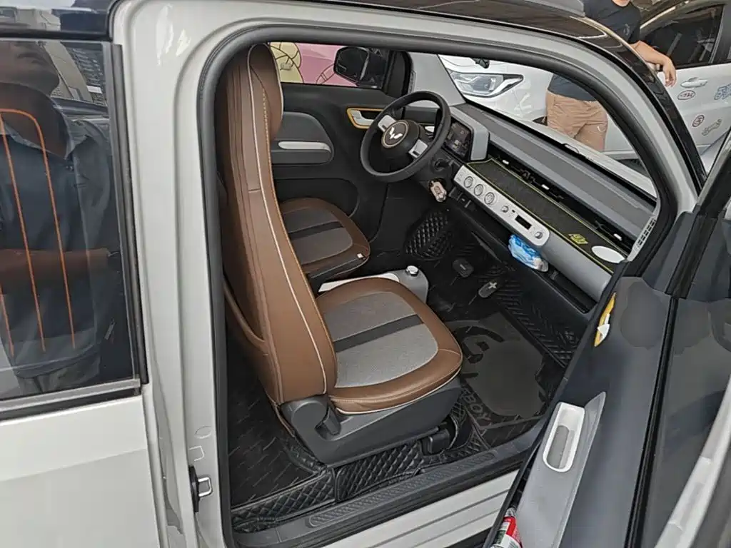 Wuling MINIEV — миниатюра 25