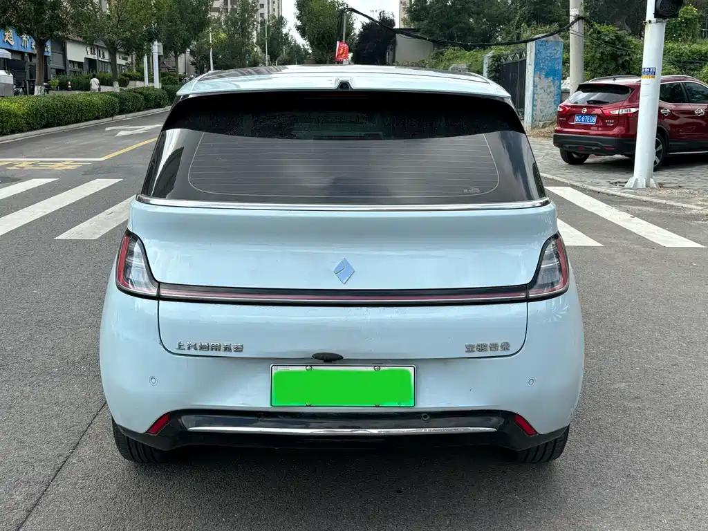 Baojun Yunduo — миниатюра 5