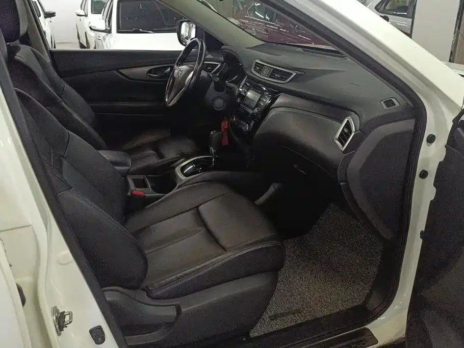 Nissan X-Trail — миниатюра 8