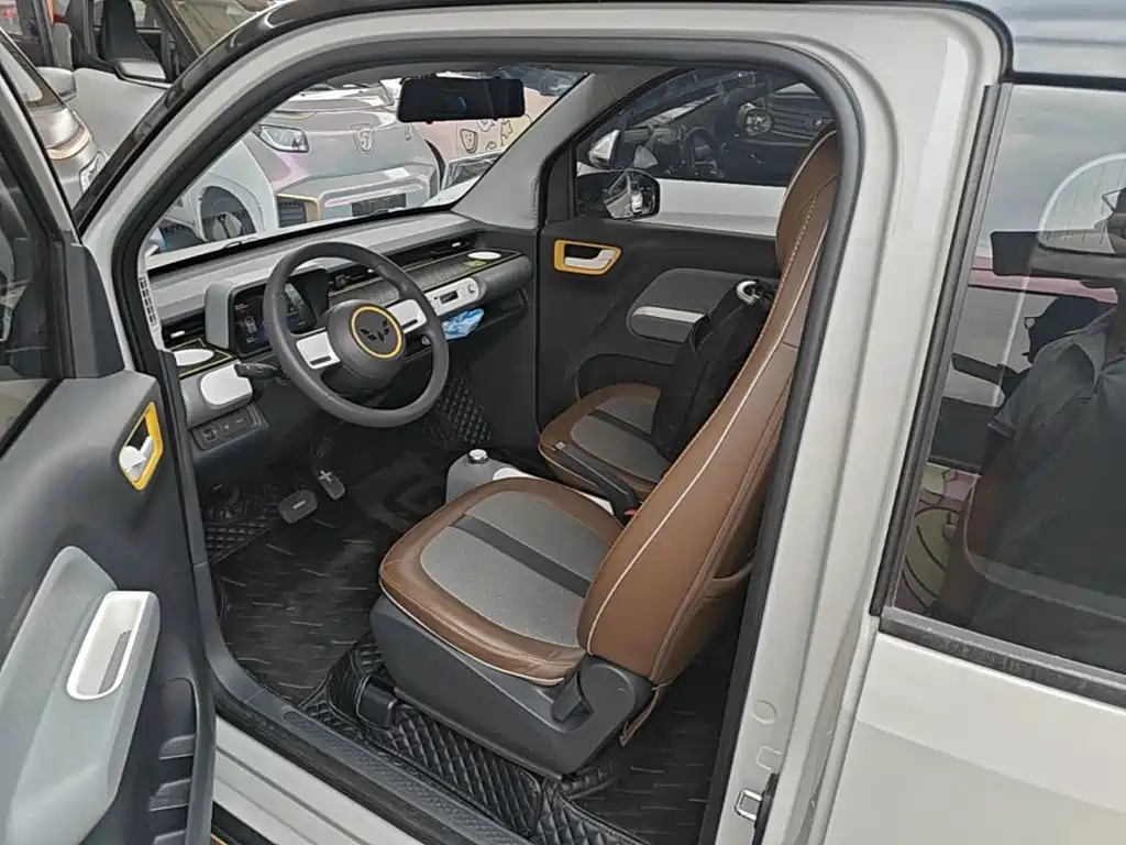 Wuling MINIEV — миниатюра 15