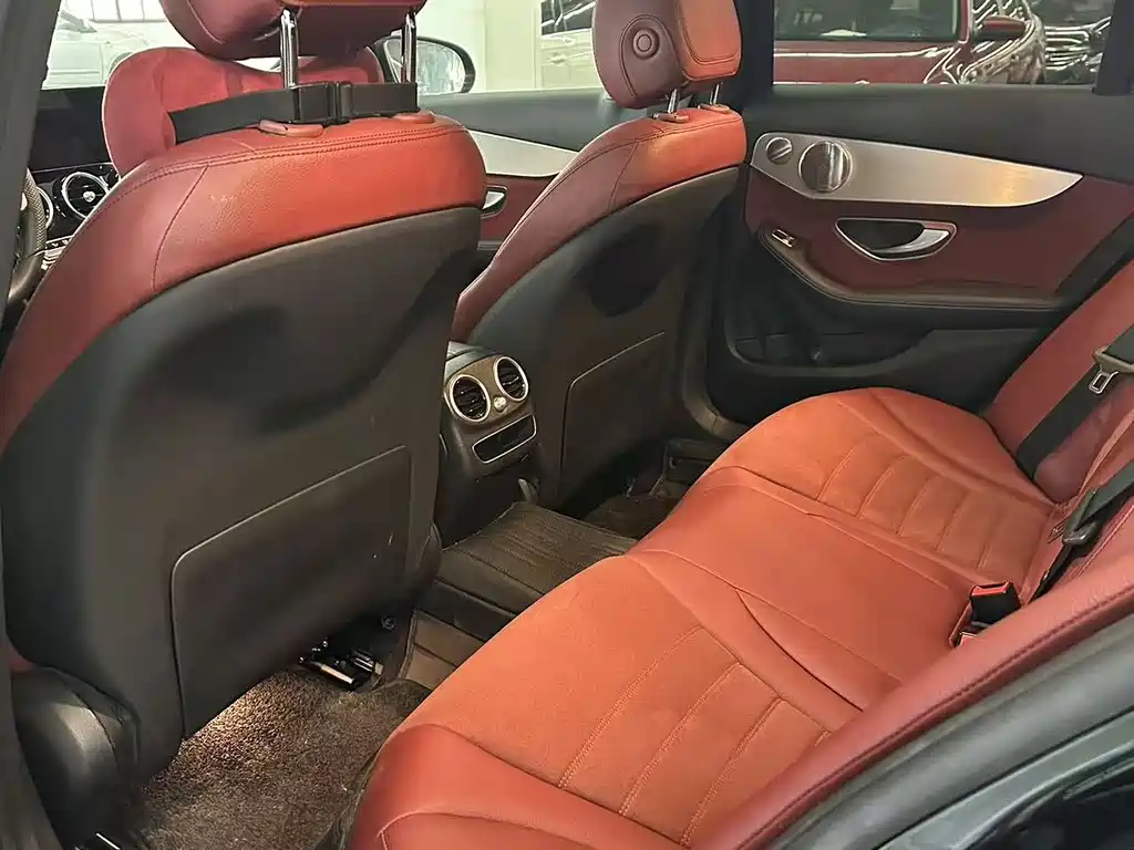 Mercedes-Benz C-Class — миниатюра 5