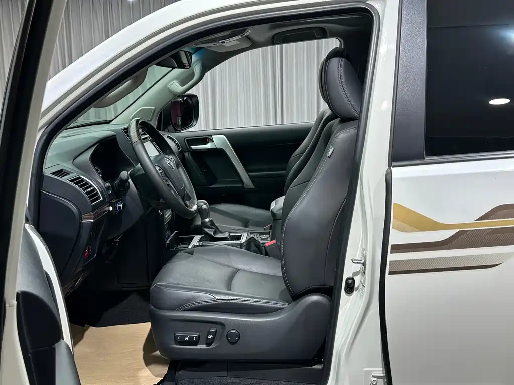 Toyota Prado — миниатюра 9