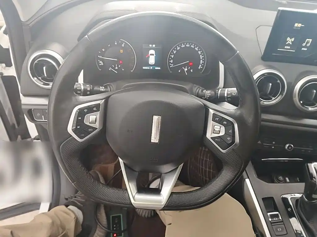Wey Wey VV5 — миниатюра 11