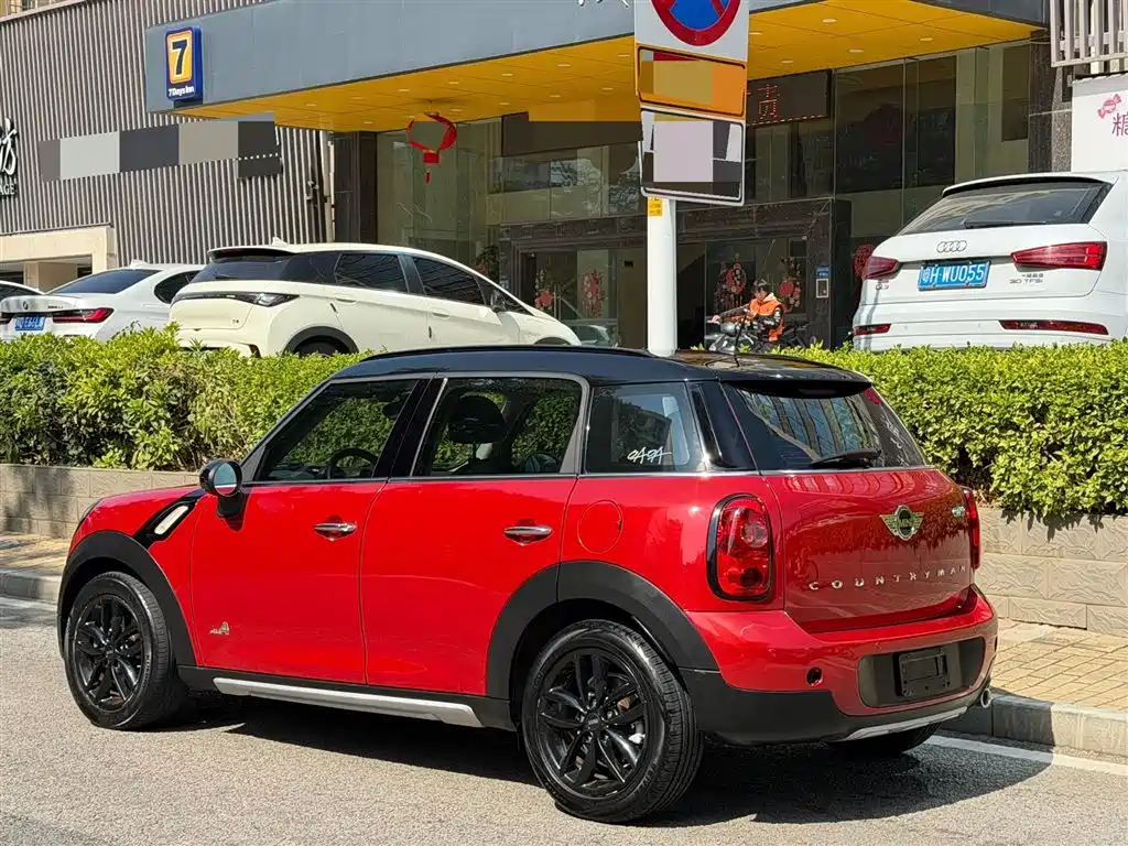 MINI COUNTRYMAN