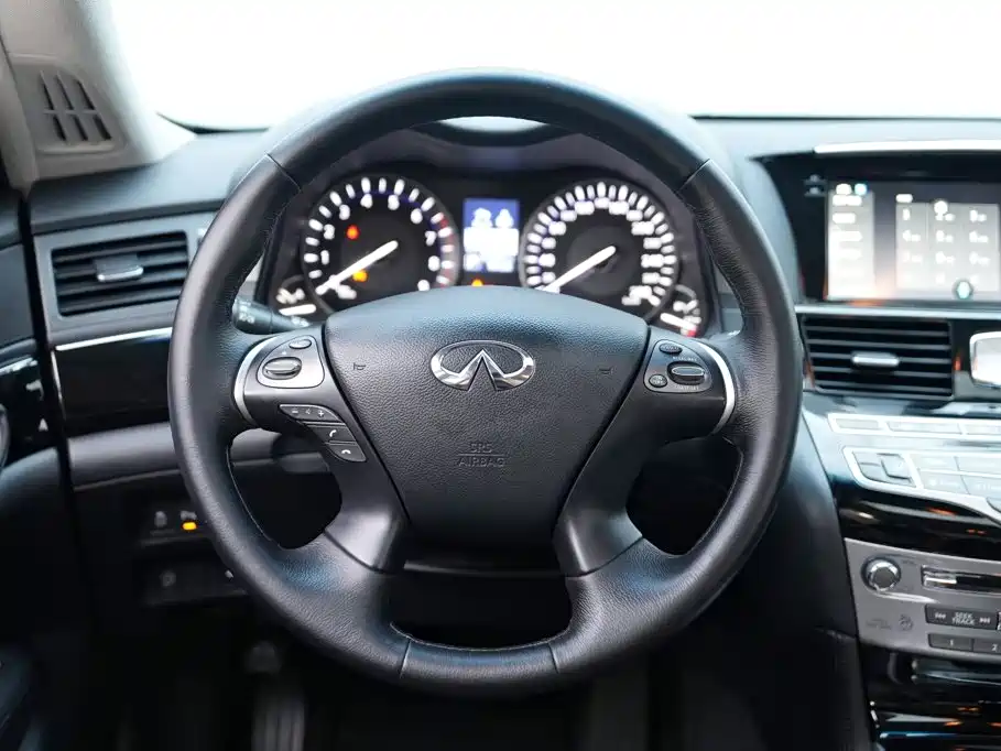 Infiniti Q70 — миниатюра 13
