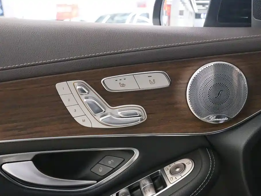 Mercedes-Benz GLC — миниатюра 13