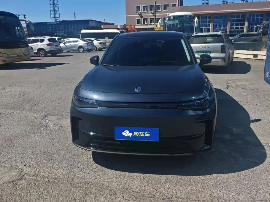 Leapmotor Leapmotor C10 — миниатюра 2