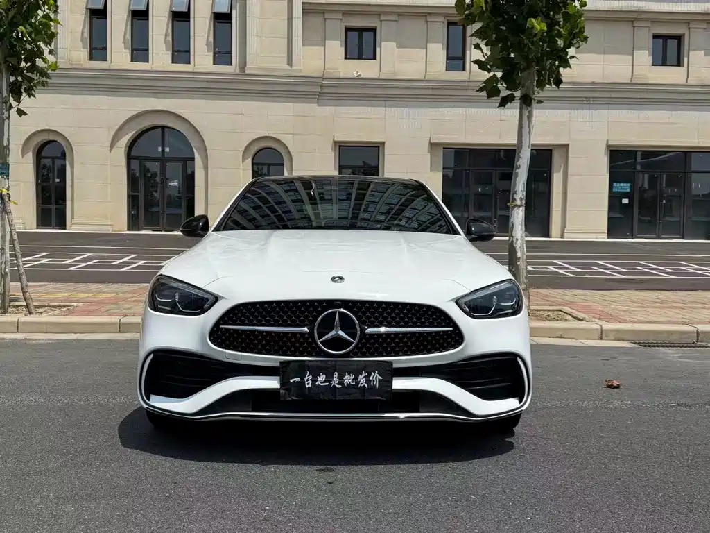 Mercedes-Benz C-Class — миниатюра 2