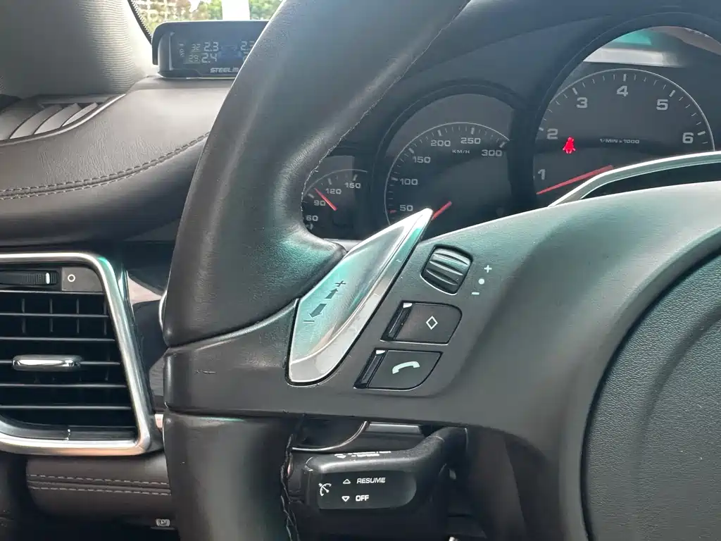 Porsche Panamera — миниатюра 33