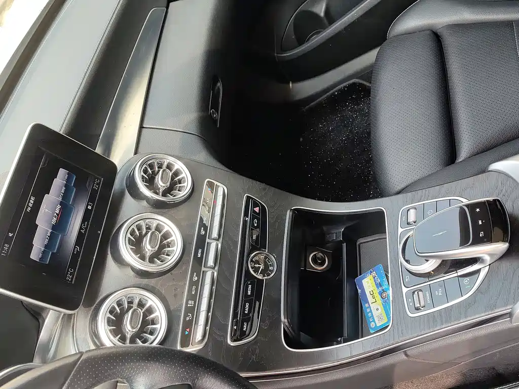 Mercedes-Benz C-Class — миниатюра 14