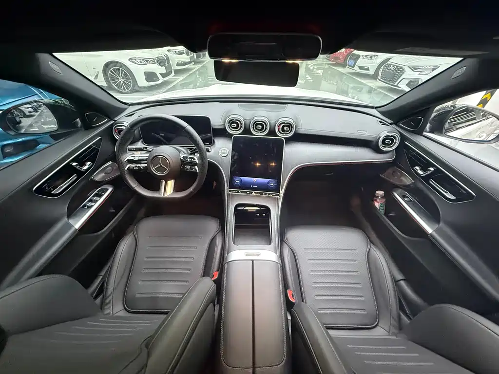 Mercedes-Benz C-Class — миниатюра 10