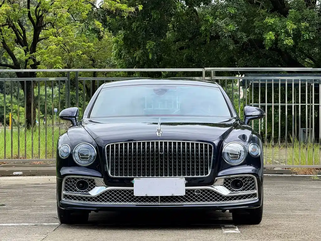 Bentley Flying Spur — миниатюра 18