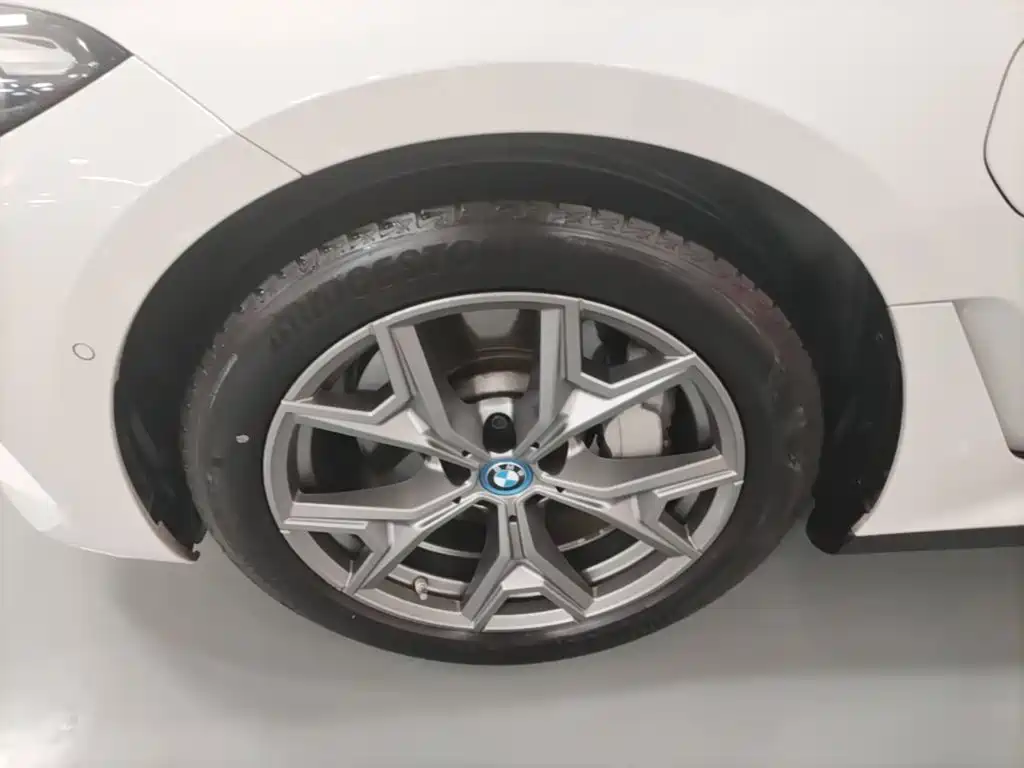 BMW i3 — миниатюра 23