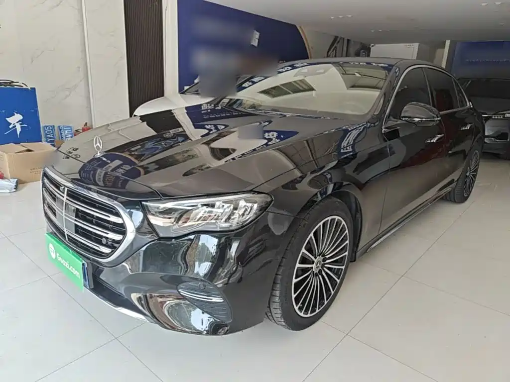 Mercedes-Benz E-Class — миниатюра 2