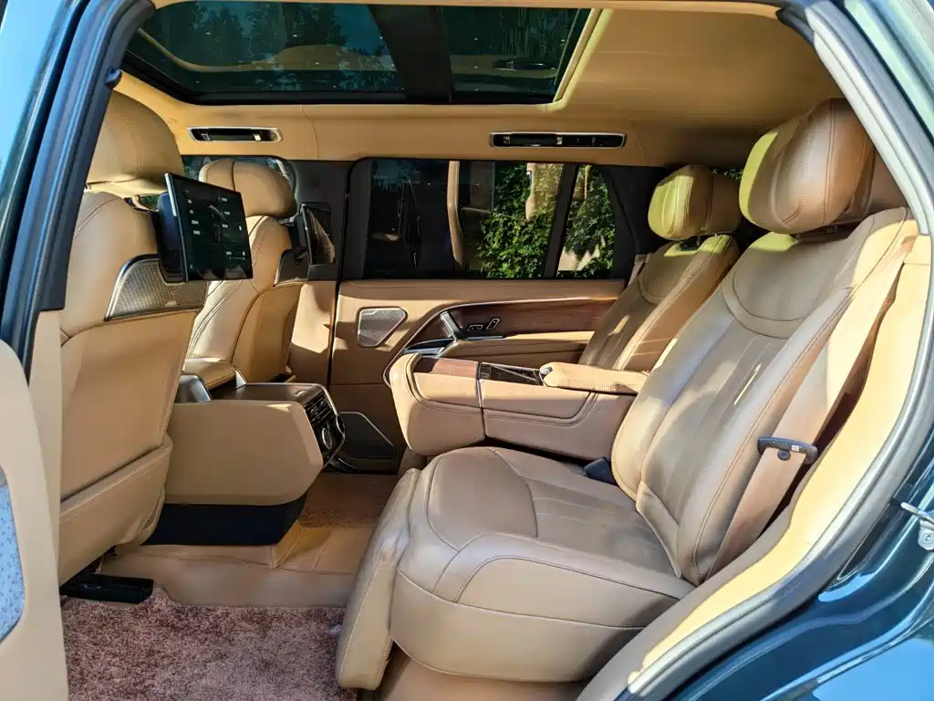 Land Rover Range Rover — миниатюра 6