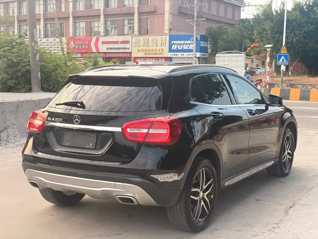 Mercedes-Benz GLA — миниатюра 4