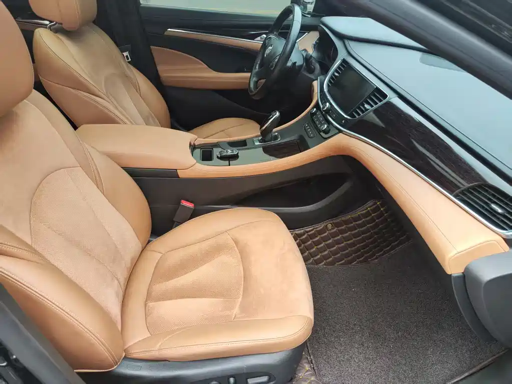 Buick LaCrosse 2018 28T Luxury