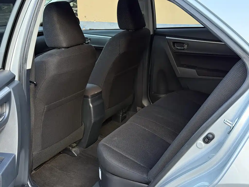Toyota Levin Twin Engine E+ — миниатюра 6
