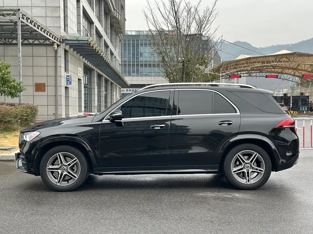 MERCEDES-BENZ GLE