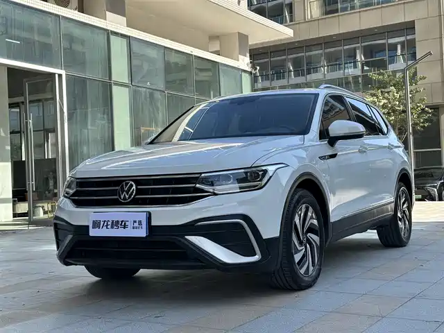 VOLKSWAGEN TIGUAN L 2023