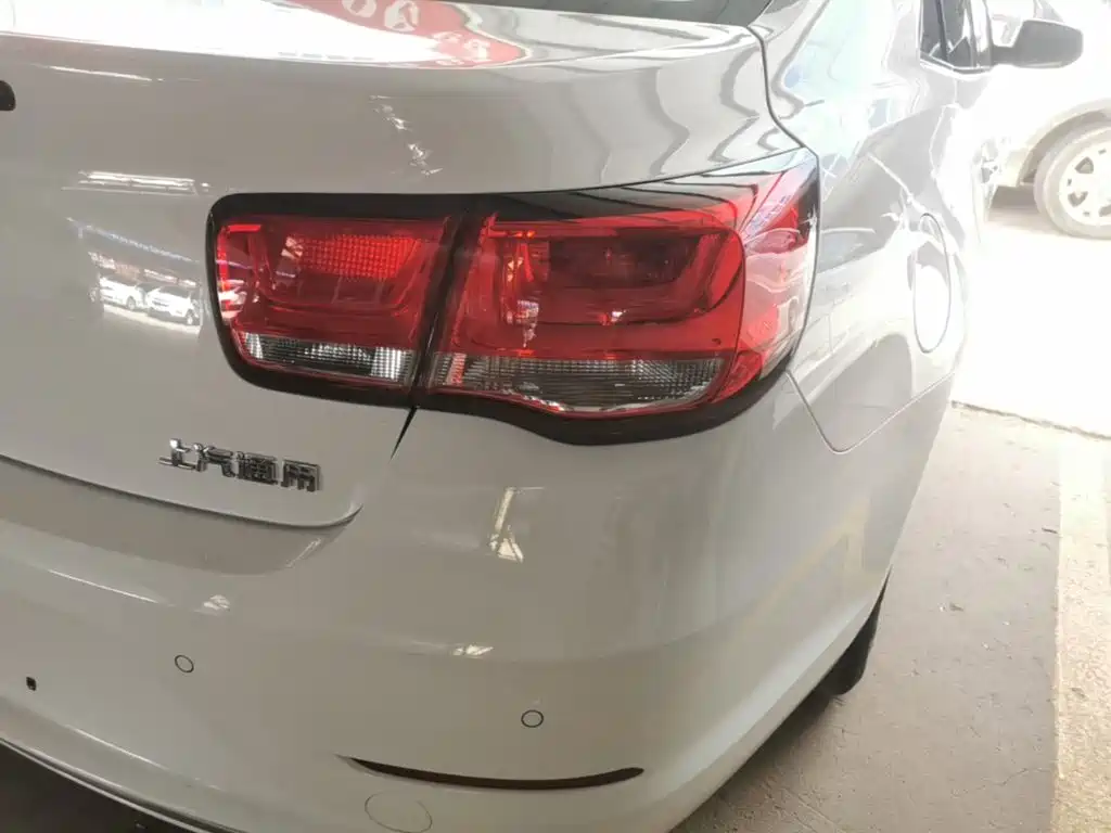 Chevrolet Malibu — миниатюра 8