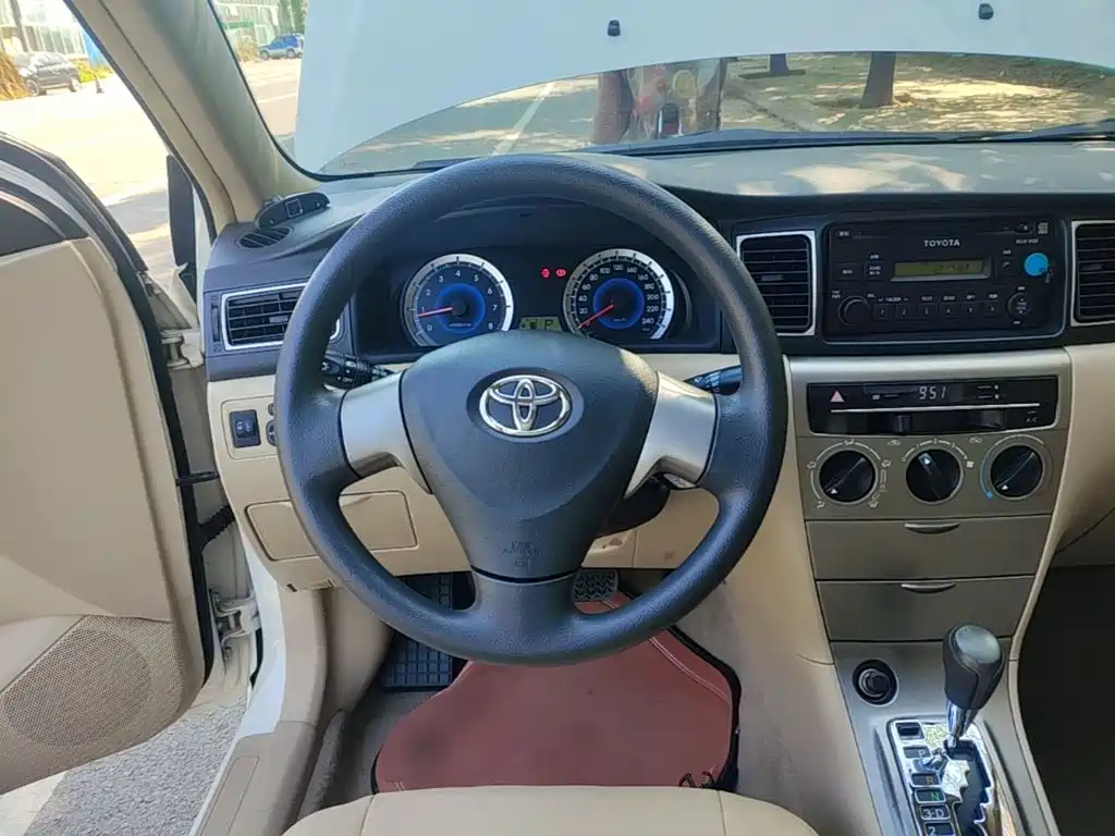 Toyota Corolla — миниатюра 11