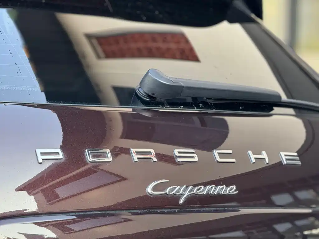 Porsche Cayenne — миниатюра 27