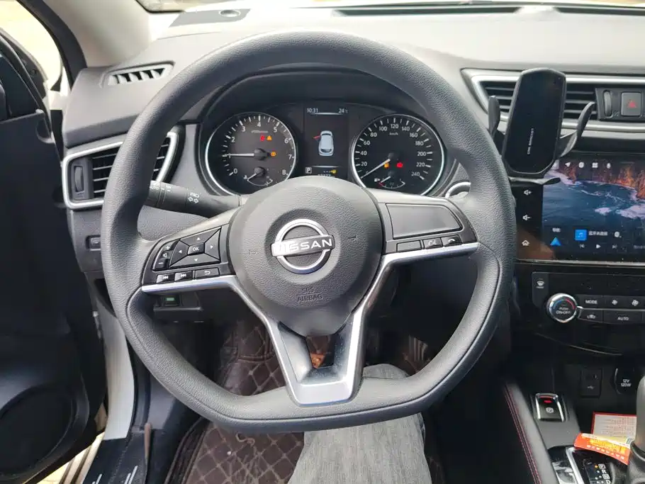 Nissan Qashqai — миниатюра 15