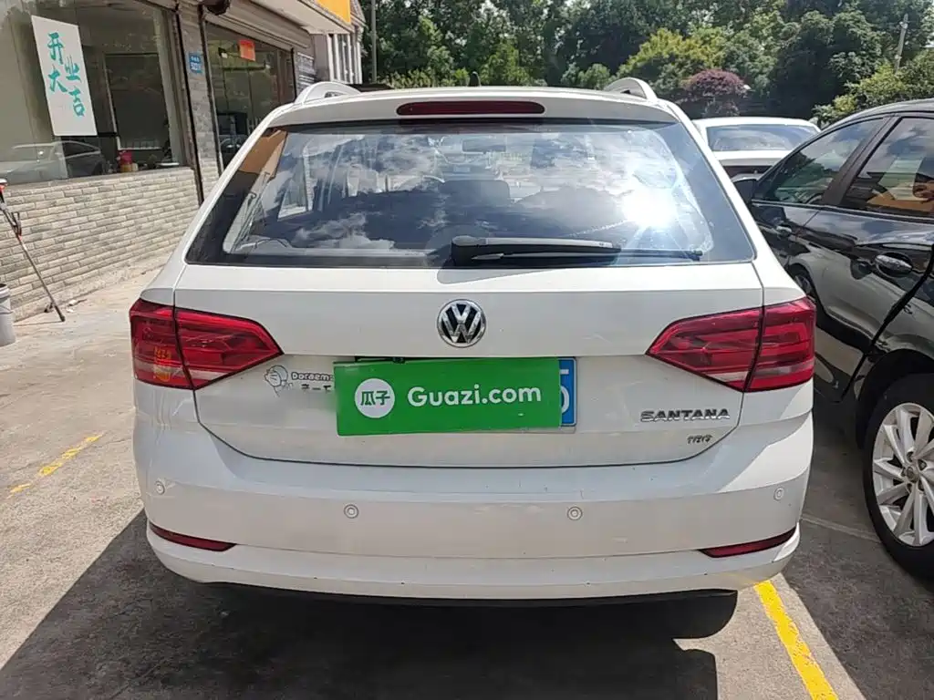 Volkswagen Santana — миниатюра 6