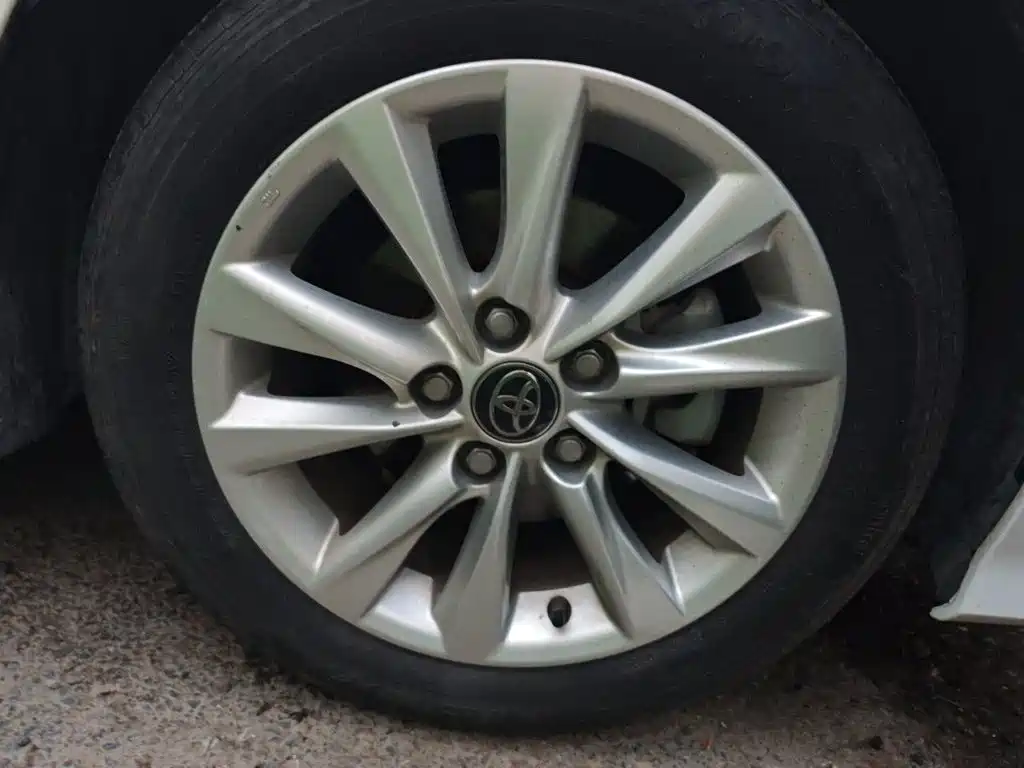 Toyota Corolla — миниатюра 8