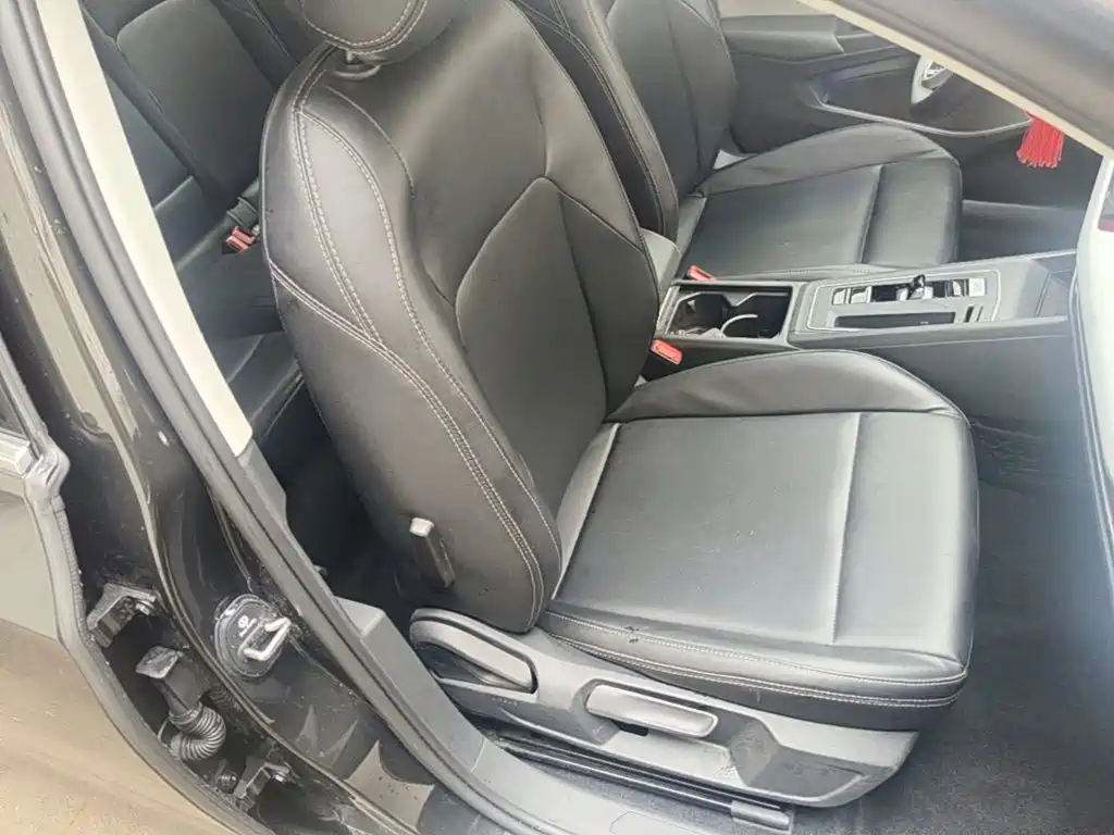 Volkswagen Golf — миниатюра 25