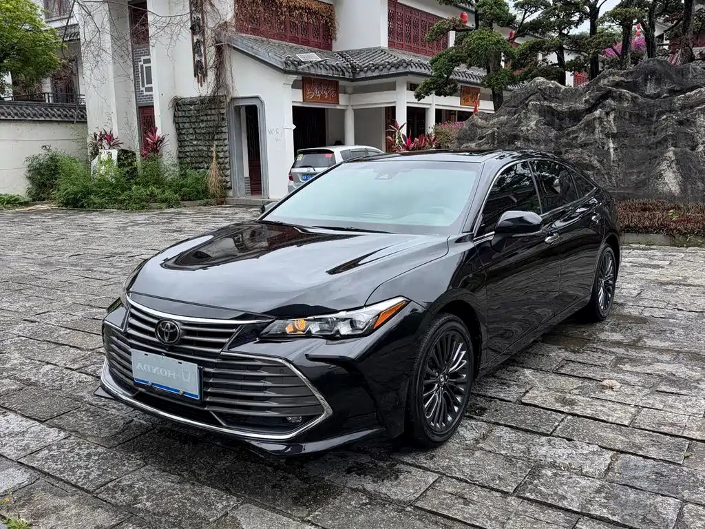 Toyota Avalon 2020