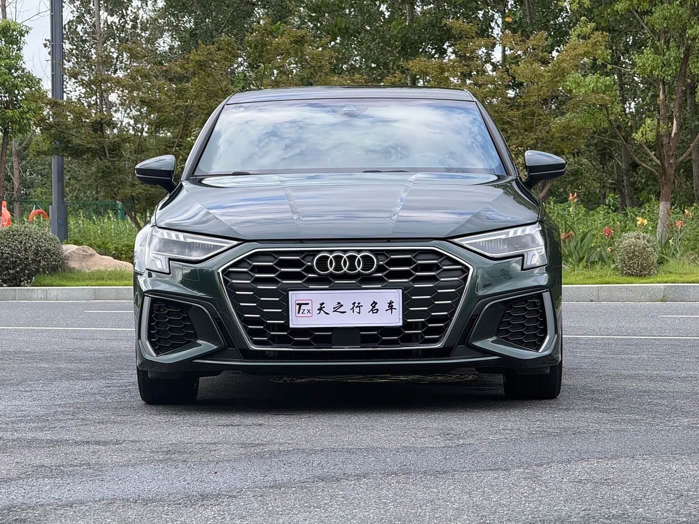 Audi A3 1.4 л 2024 г. Зелёный, пробег 25000 км