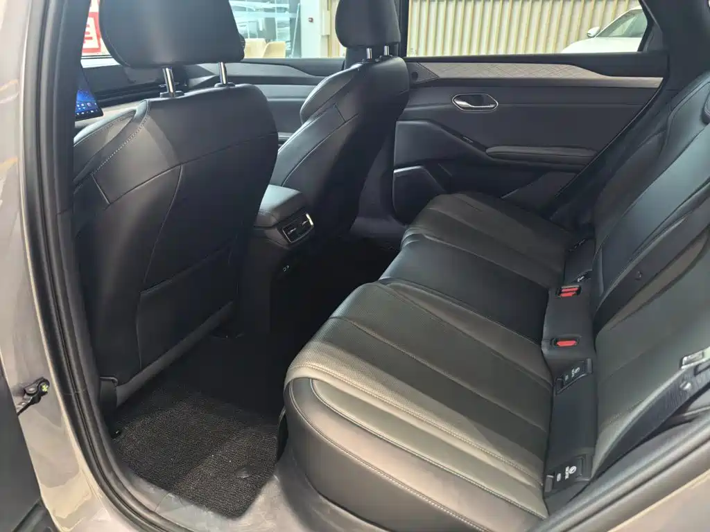 BYD Qin L — миниатюра 7