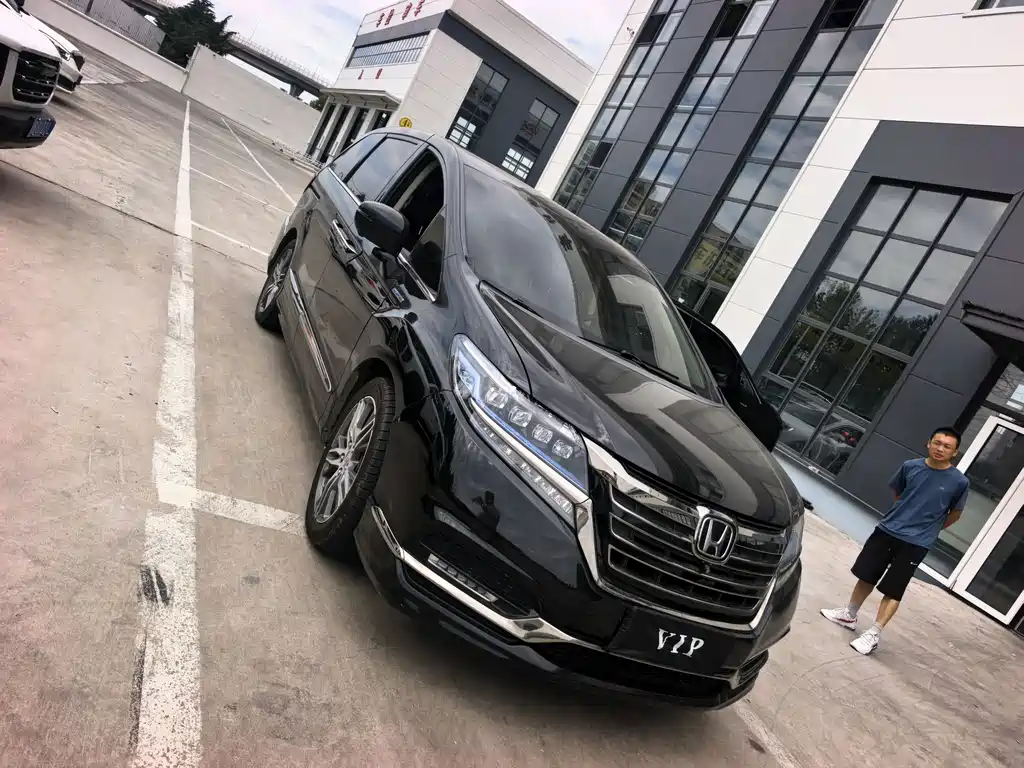 Honda Elysion — миниатюра 4