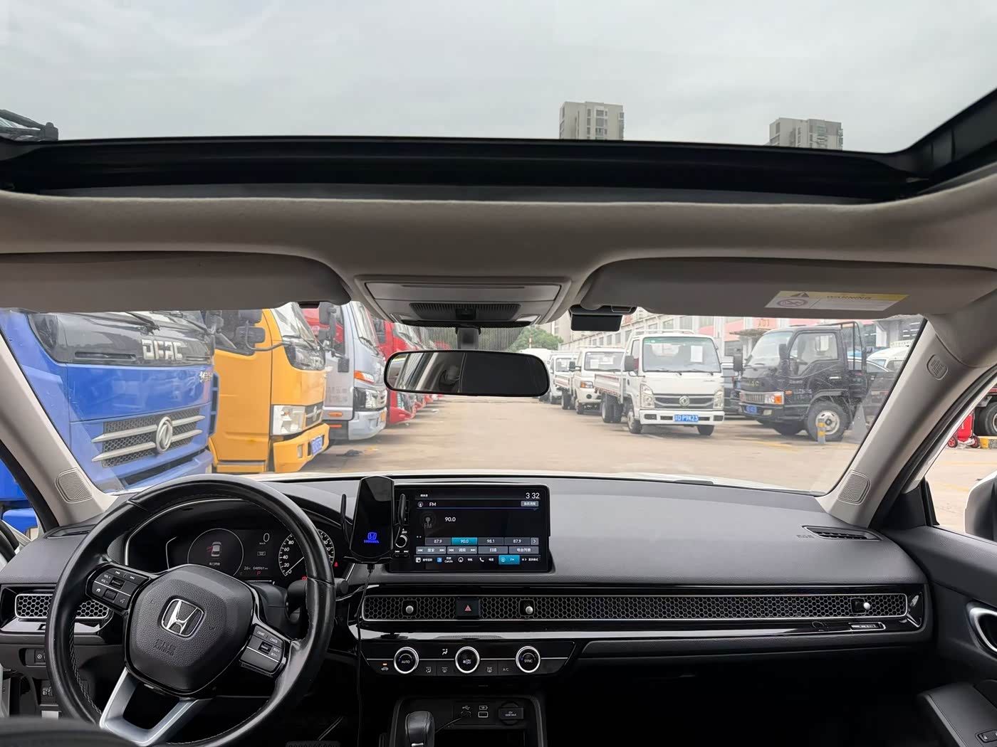 Honda Civic 1.5 л 2022 г. Белый, пробег 40000 км