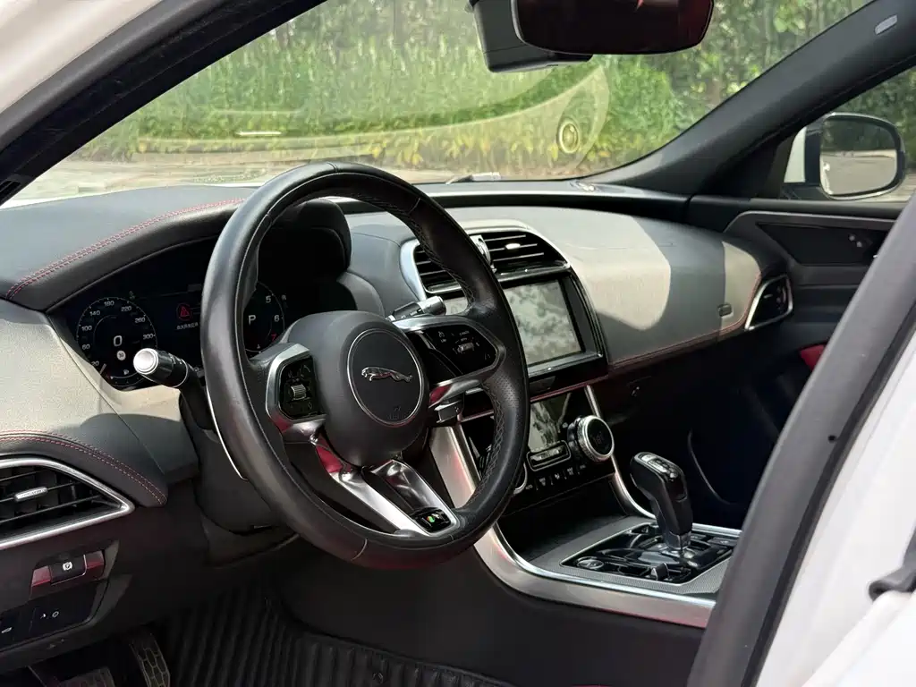 Jaguar XEL — миниатюра 4