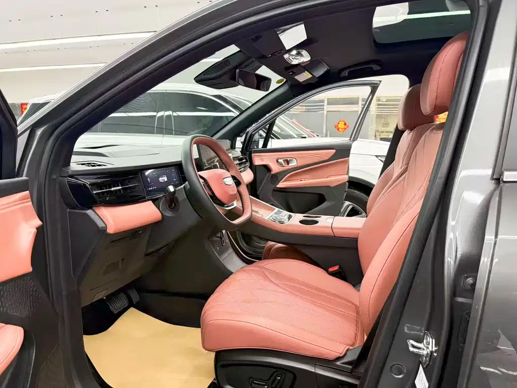 Geely Boyue REV — миниатюра 7