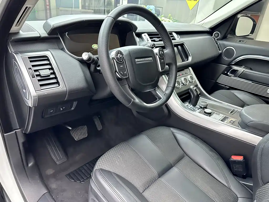 Land Rover Range Rover Sport 2015 3.0T