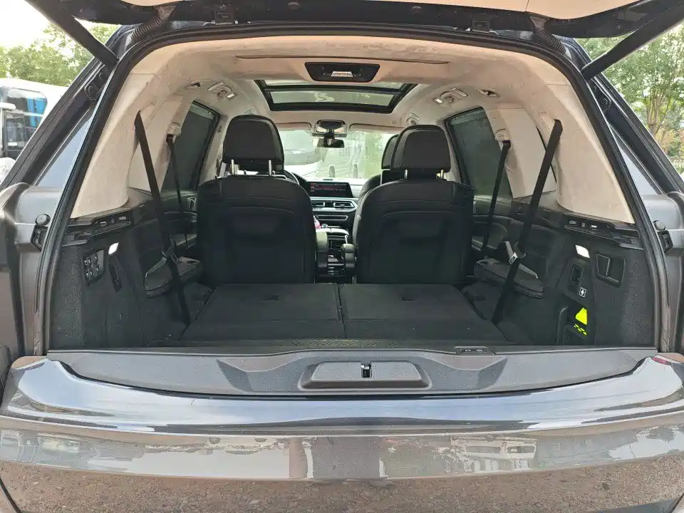 BMW X7 — миниатюра 9