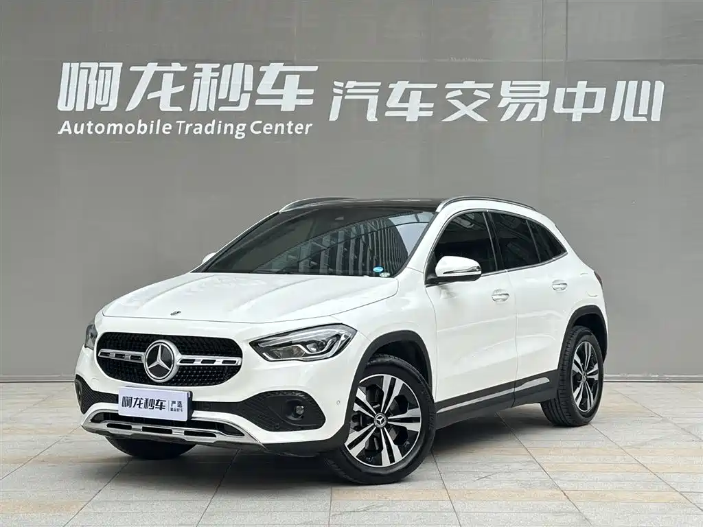 MERCEDES-BENZ GLA