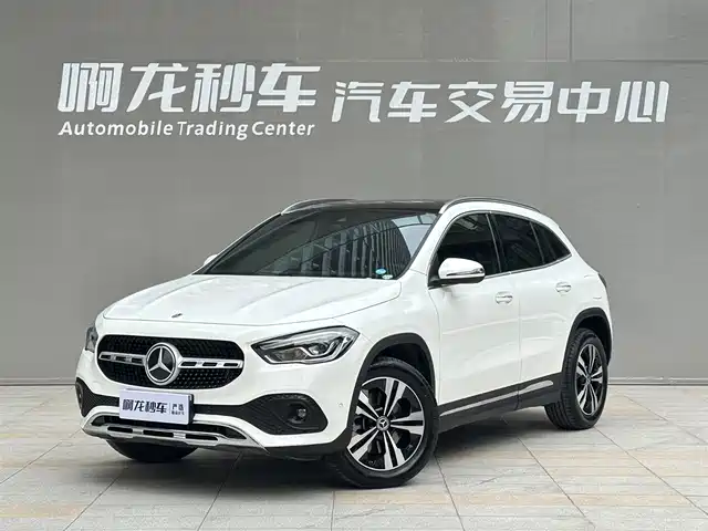 MERCEDES-BENZ GLA 2022