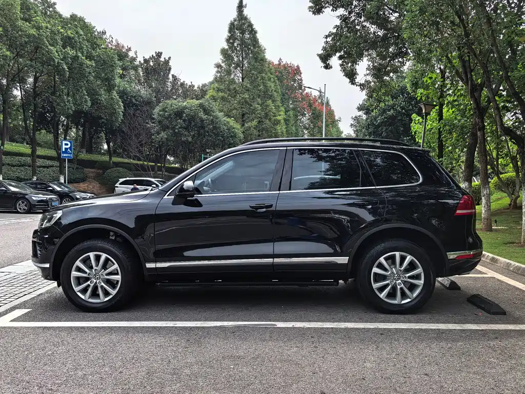 Volkswagen Touareg — миниатюра 5